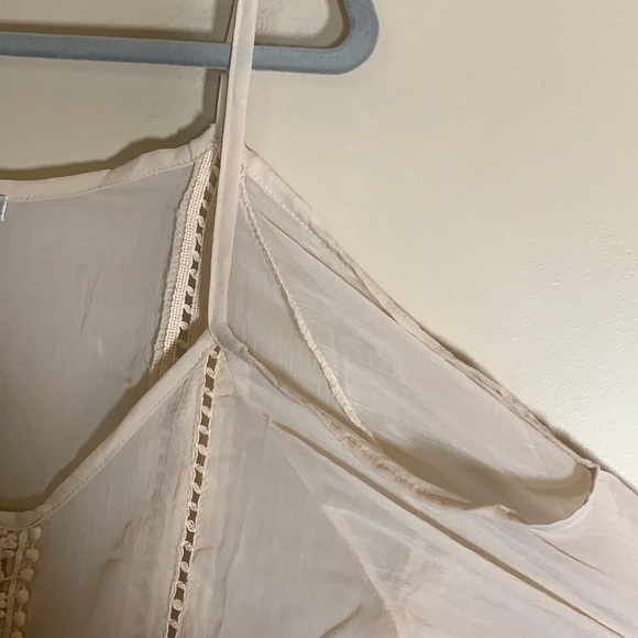 Cute Options Sheer Beige Top NWT - Picture 5 of 7